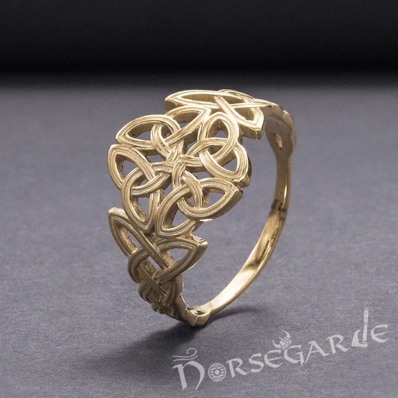 Faceted crystal rings-Handcrafted Large Celtic Knot Ring - Gold