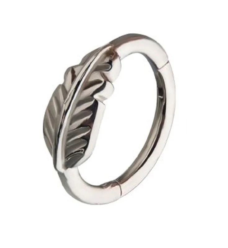 Dark grain rings-Feather Hinged Segment Ring