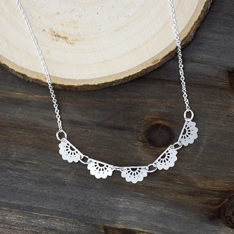 Fine choker necklaces-Elegant Lace Scallop Charm Necklace - Silver Finish