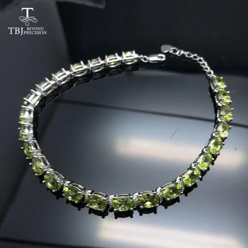 Solid cuff bangles-Simple and Classic 12ct Peridot Gemstone Bracelet